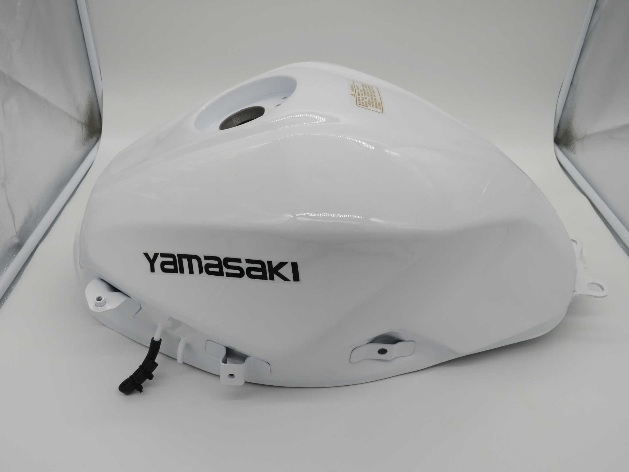 White Fuel Tank E4