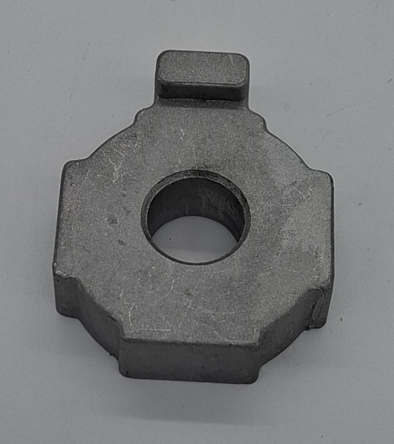 DB50 Rear wheel spindle plate