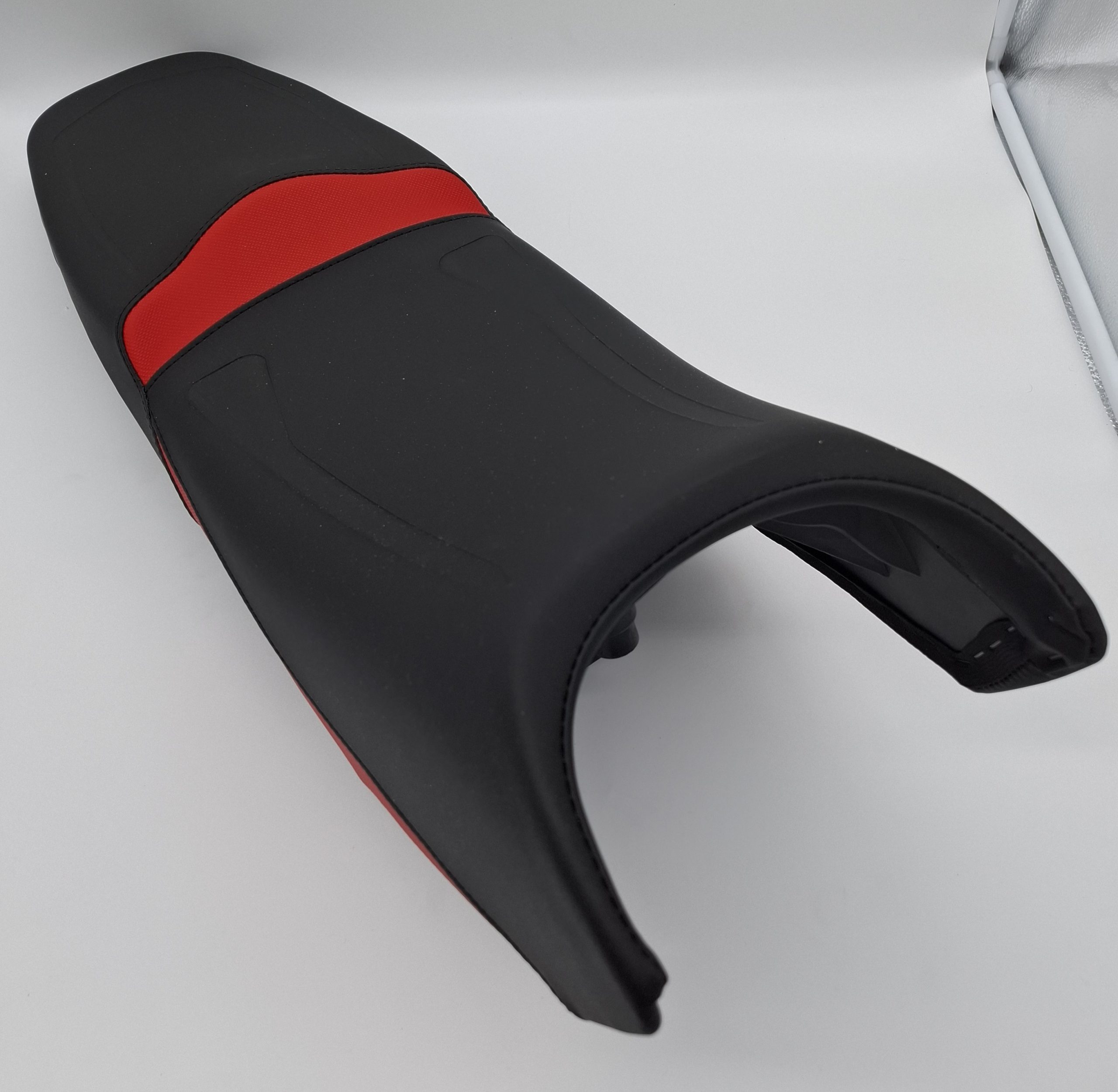 F30R RED SEAT